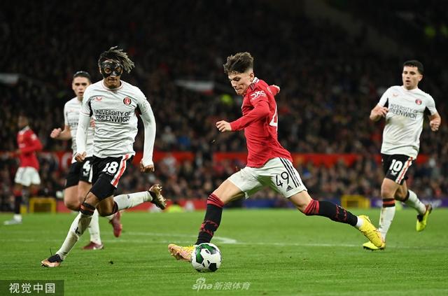 孤寂的人们 孤寂的人们